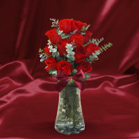 Classic Valentine vase arrangement