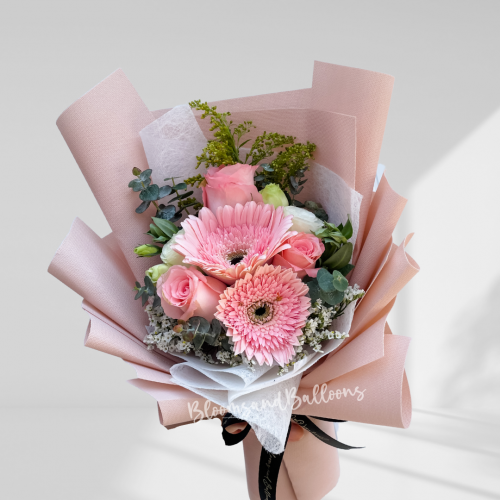 Rosalyn Floral bouquet