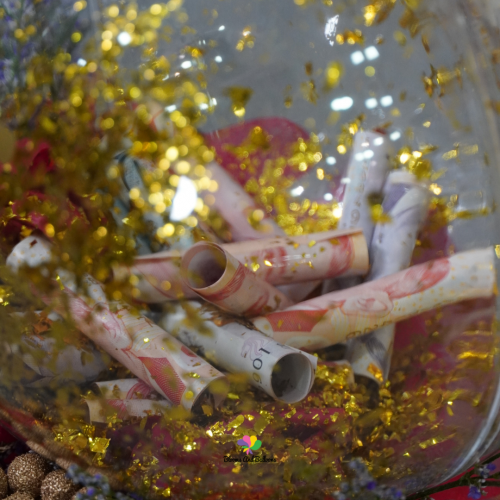 Explosive cash surprise hong bao