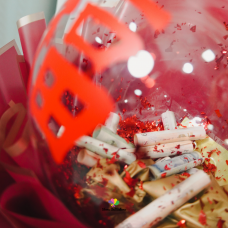 Explosive cash surprise hand bouquet